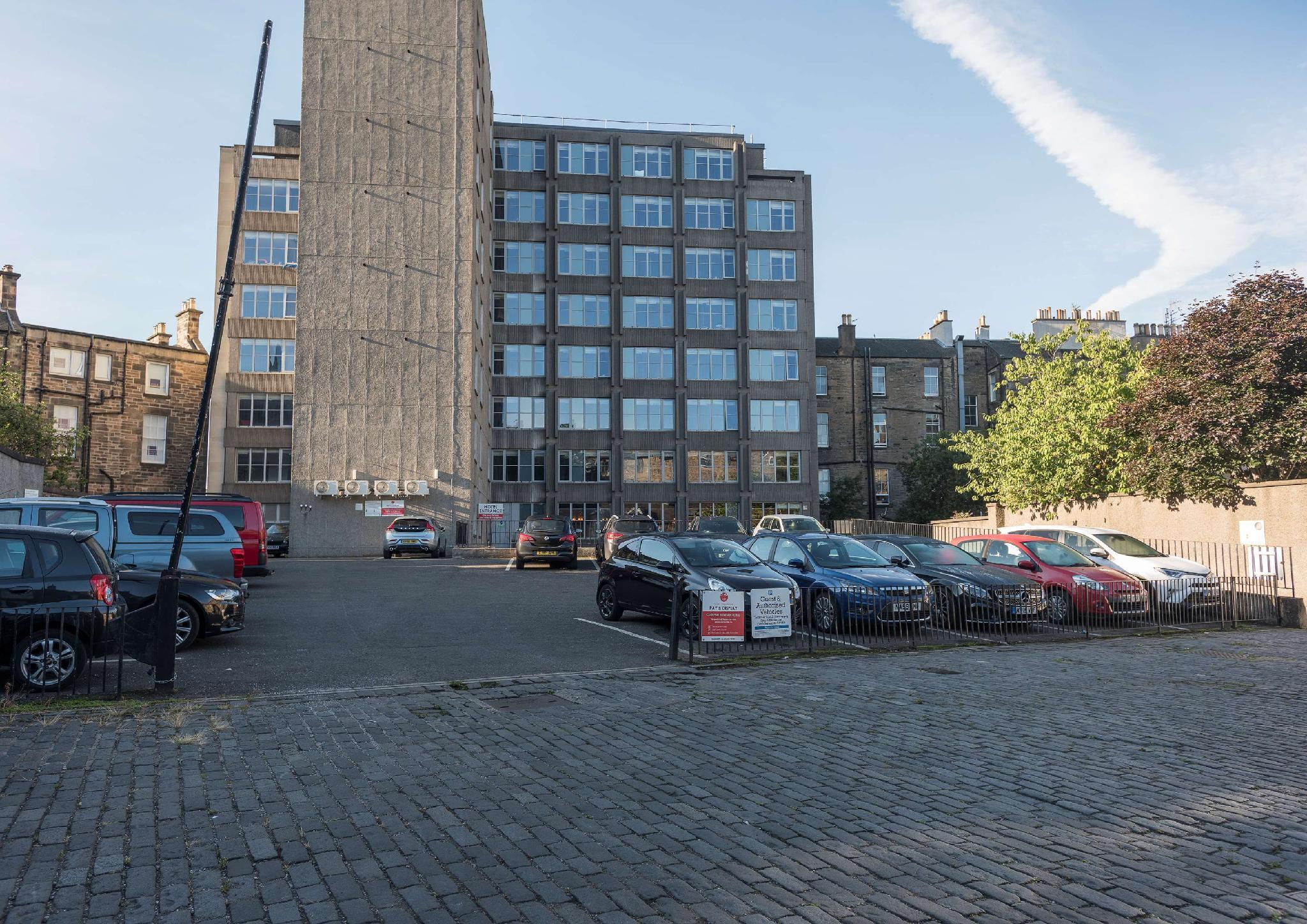 Haymarket Hostel Edinburgh Exterior photo